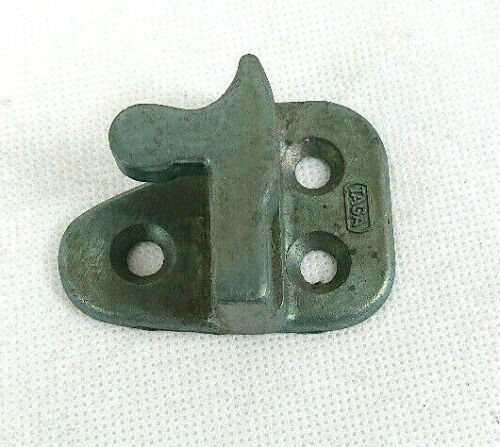 Locking wedge right for BMW 2000 C, CA, CS CS-742125NKC