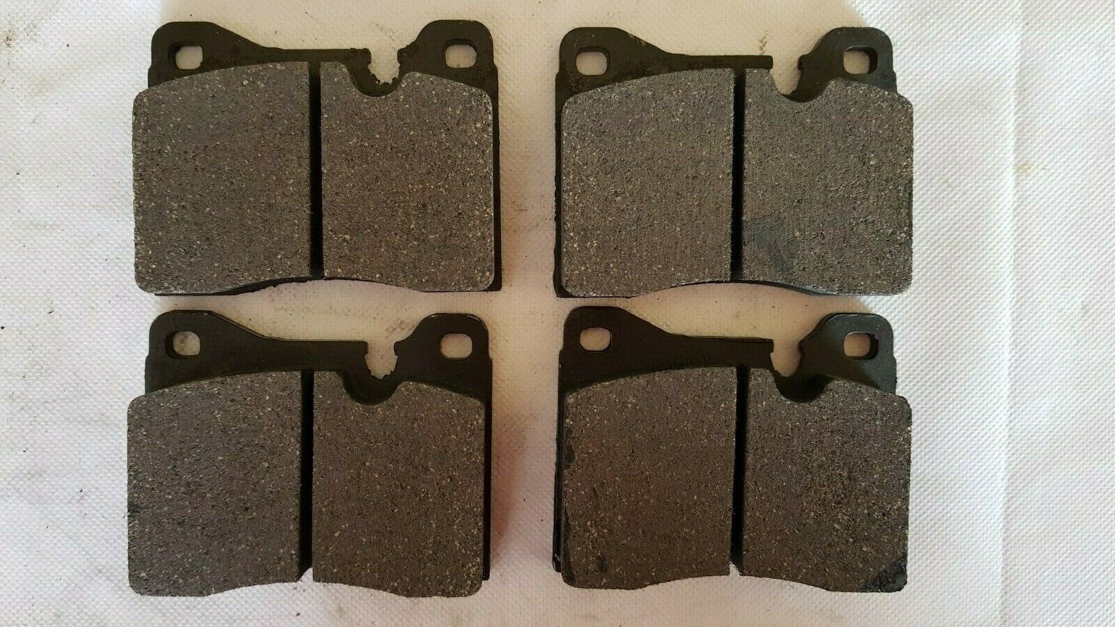 Brake pads front axle BMW 2000 C and 2000 CS from 1969 CS-117979NKC